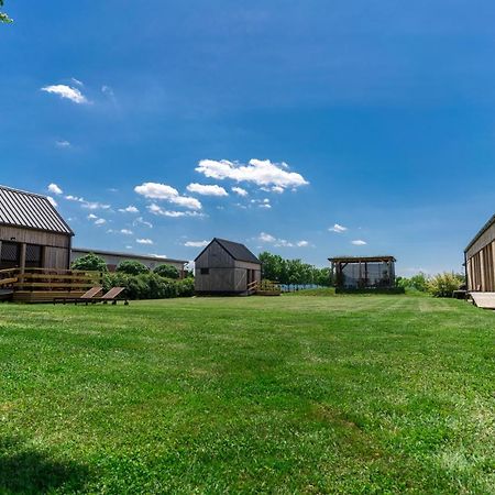 Готель Horse Glamping Park Cirkovce Екстер'єр фото