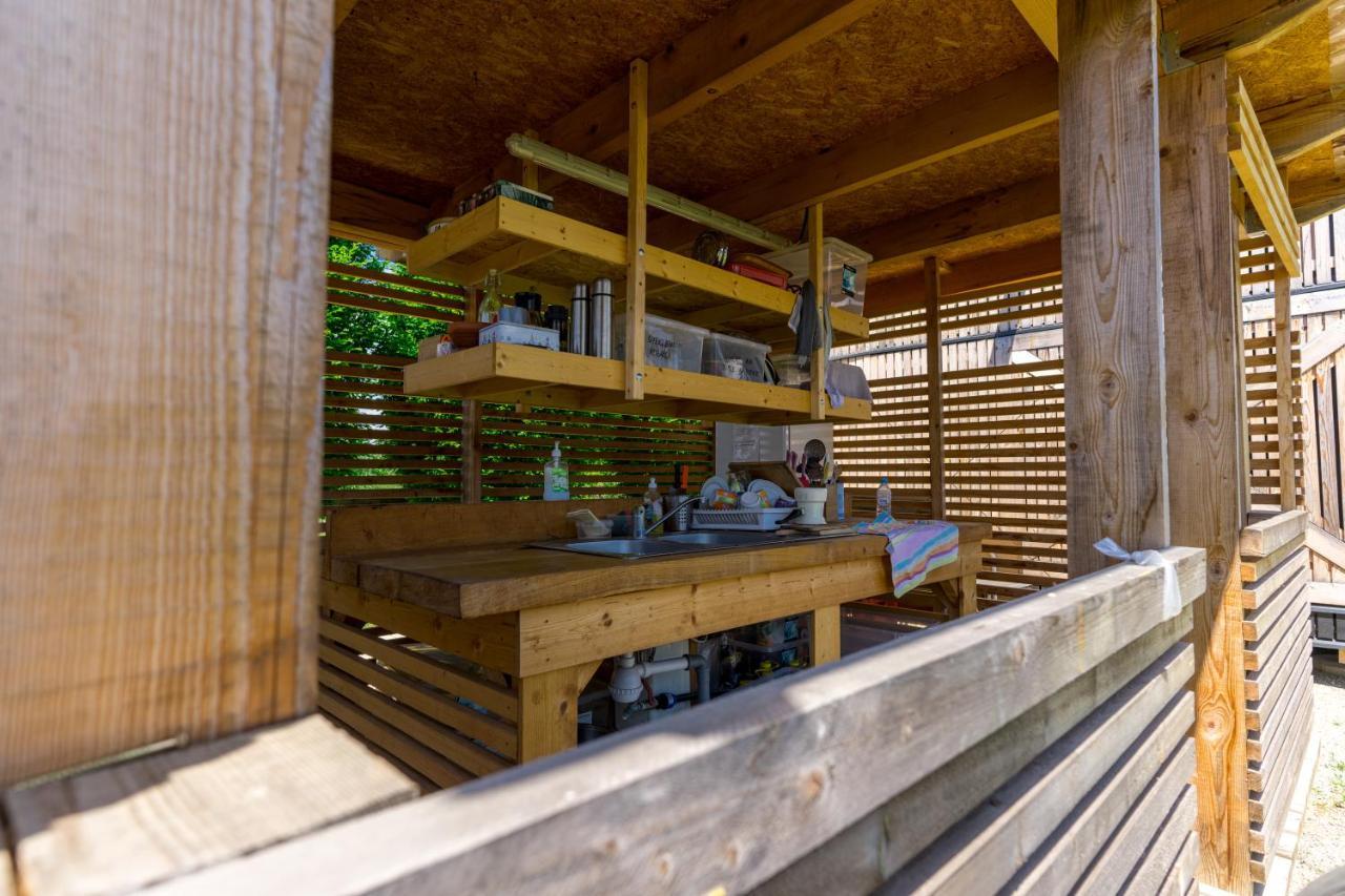 Готель Horse Glamping Park Cirkovce Екстер'єр фото