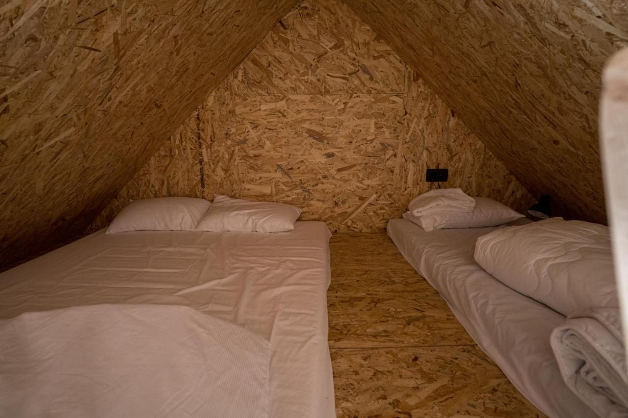 Готель Horse Glamping Park Cirkovce Екстер'єр фото